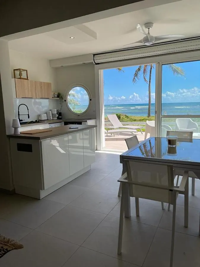 Appartement La Perle, T2 Les Pieds Dans L\'Eau A 50M De La Merの連絡先